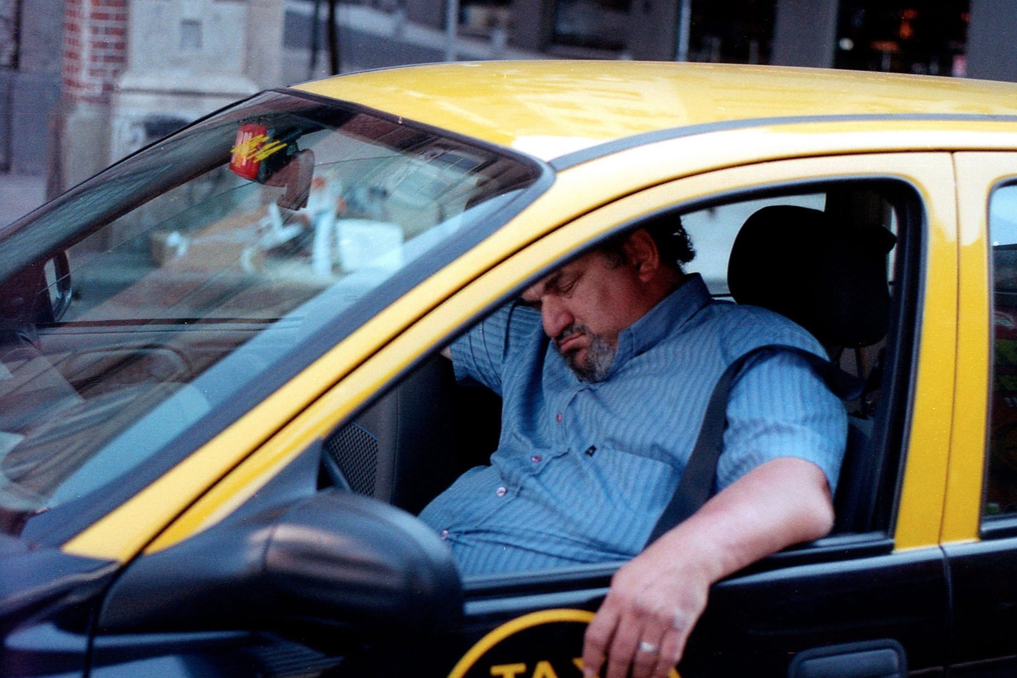 утсалость таксистов мешает работать